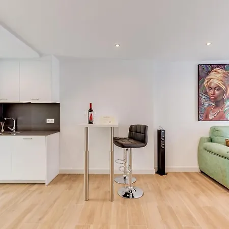 Apartment Huerto 22 Chic Urban Corner *